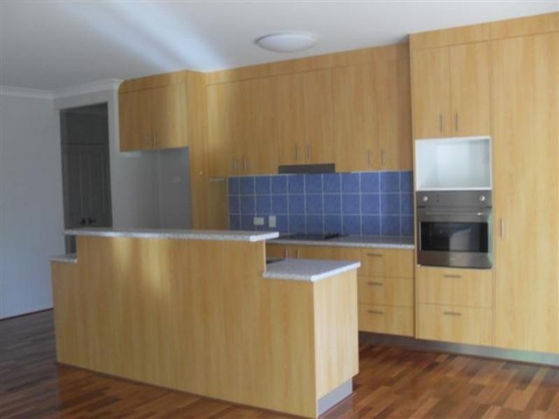 20 Saffron Place, Sinnamon Park QLD 4073