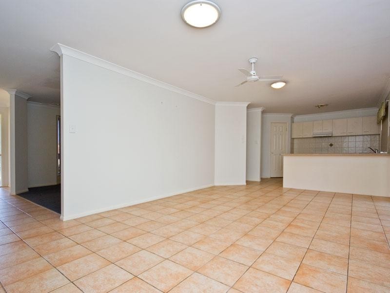 21 St James Street, Forest Lake QLD 4078