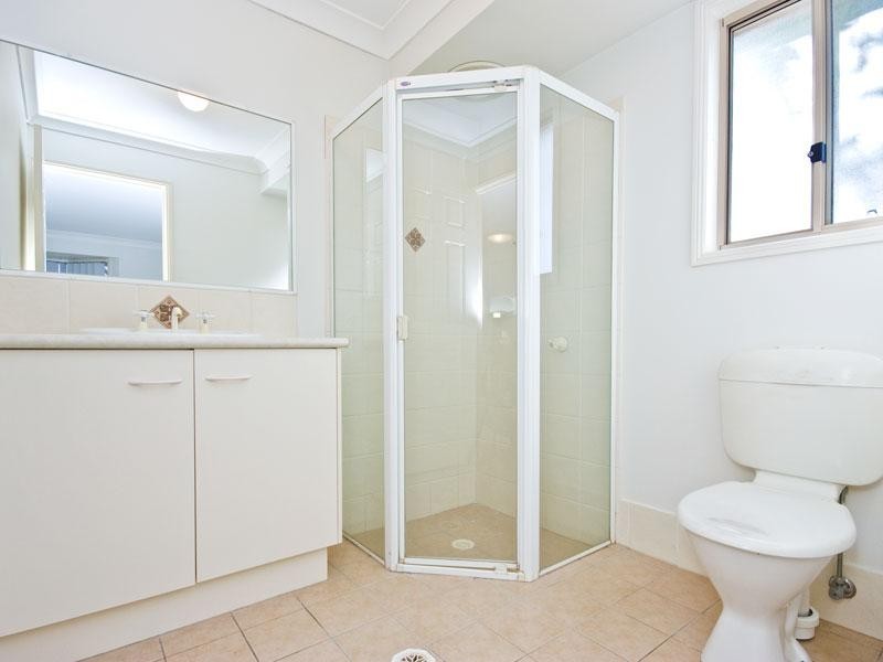 21 St James Street, Forest Lake QLD 4078