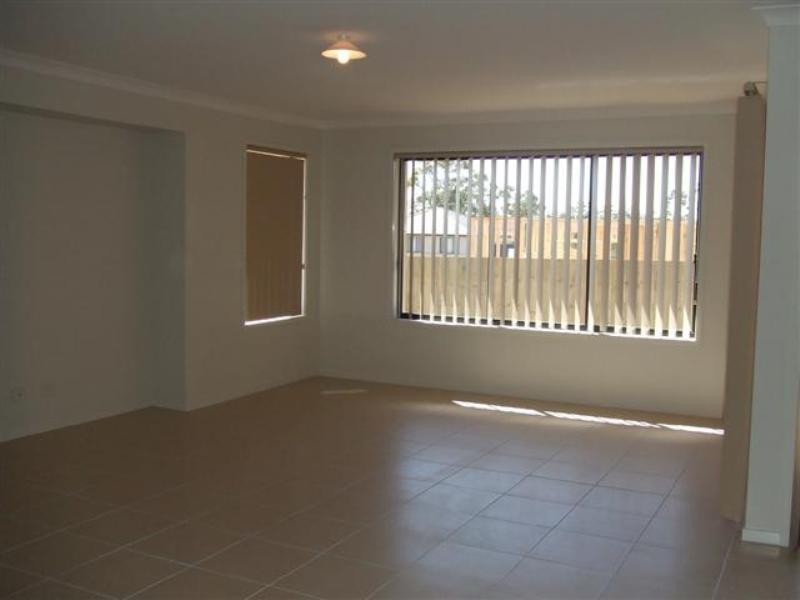 52 Parkwood Drive, Heathwood QLD 4110