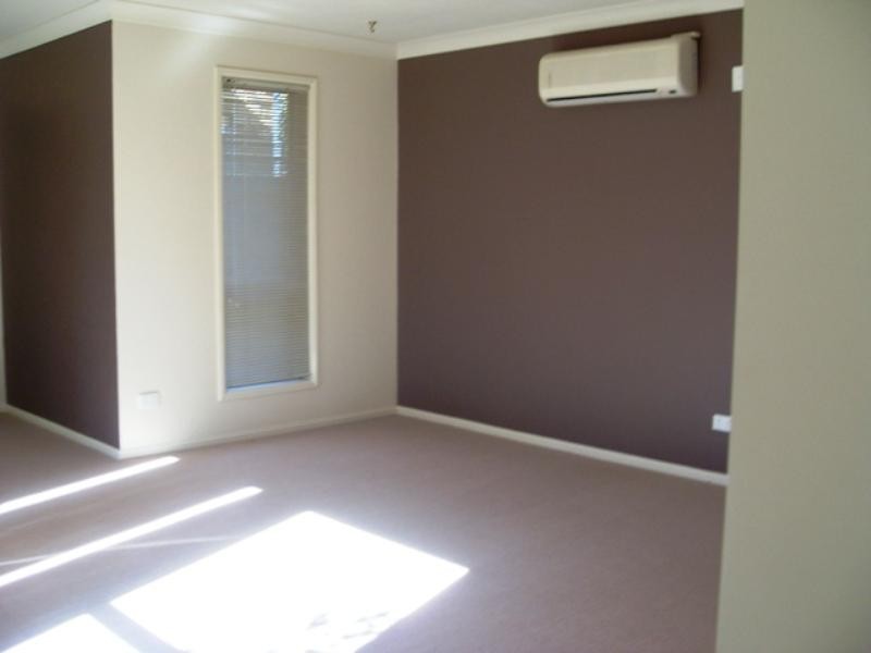 46 Rimu Crescent, Forest Lake QLD 4078