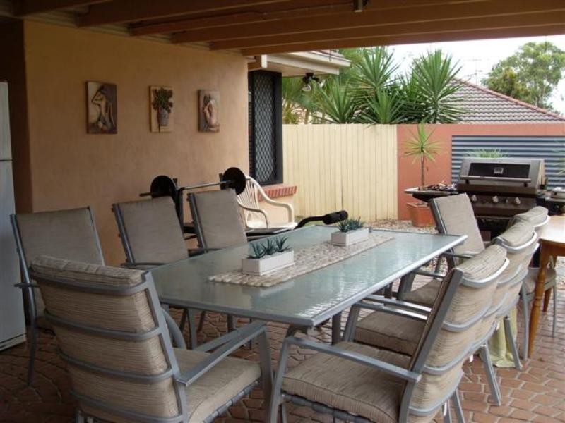 15 Tasman Place, Forest Lake QLD 4078