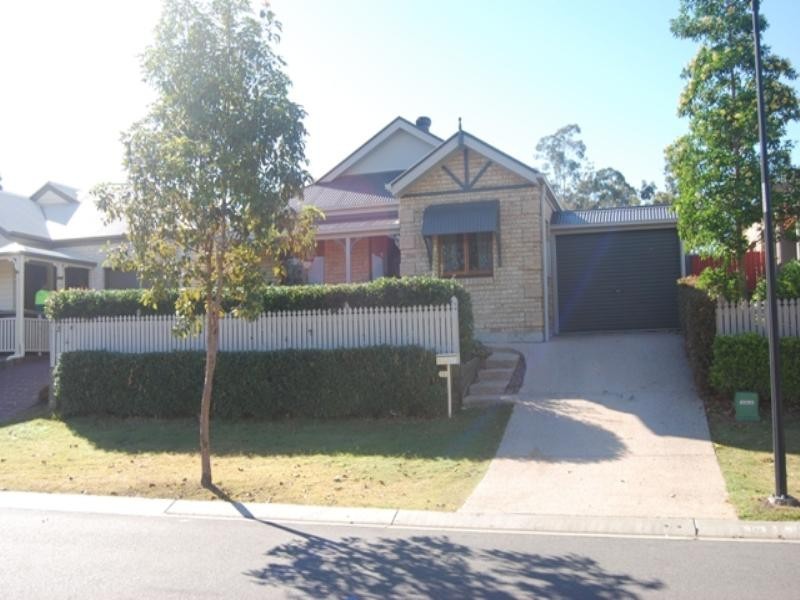 13 Nullarbor Circuit, Forest Lake QLD 4078