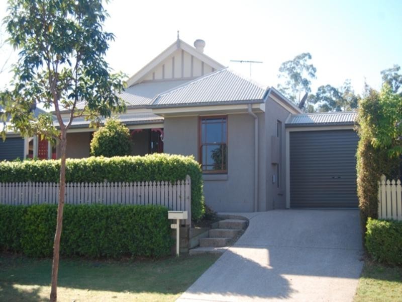 11 Nullarbor Circuit, Forest Lake QLD 4078