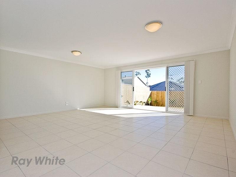 16 Barrington Place, Springfield Lakes QLD 4300