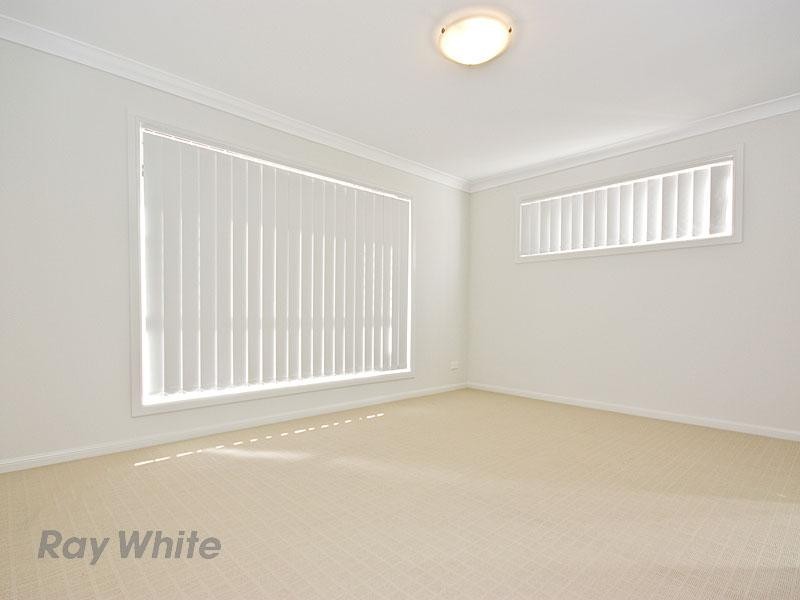 16 Barrington Place, Springfield Lakes QLD 4300