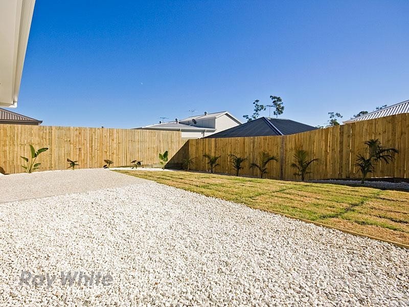 16 Barrington Place, Springfield Lakes QLD 4300