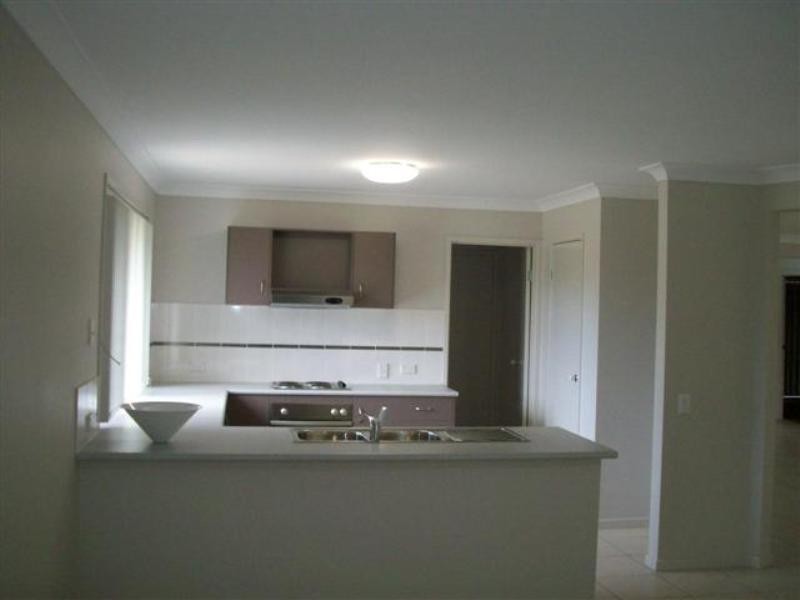 69 Laurel Street, Heathwood QLD 4110