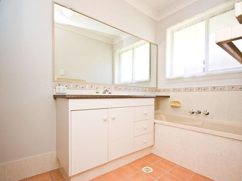 22 Hyde Place, Forest Lake QLD 4078