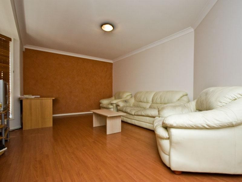 9 Honeysuckle Place, Forest Lake QLD 4078