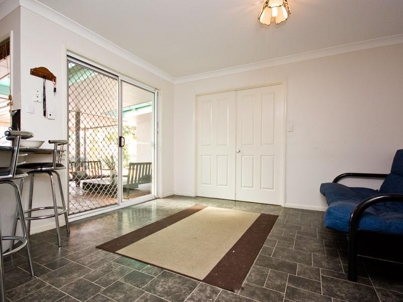 9 Honeysuckle Place, Forest Lake QLD 4078