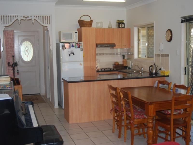 8 Solea Close, Forest Lake QLD 4078