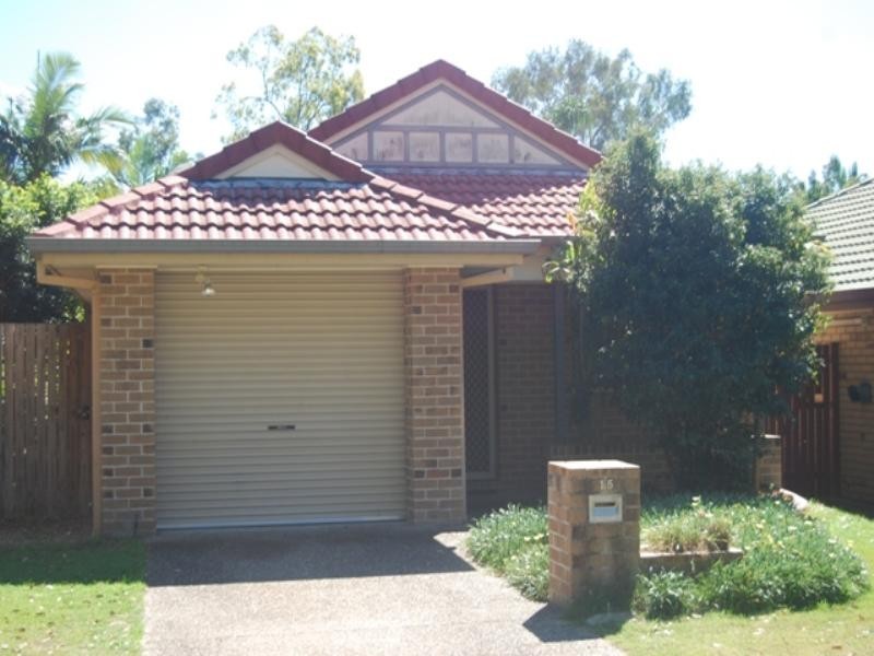 15 Baxter Crescent, Forest Lake QLD 4078