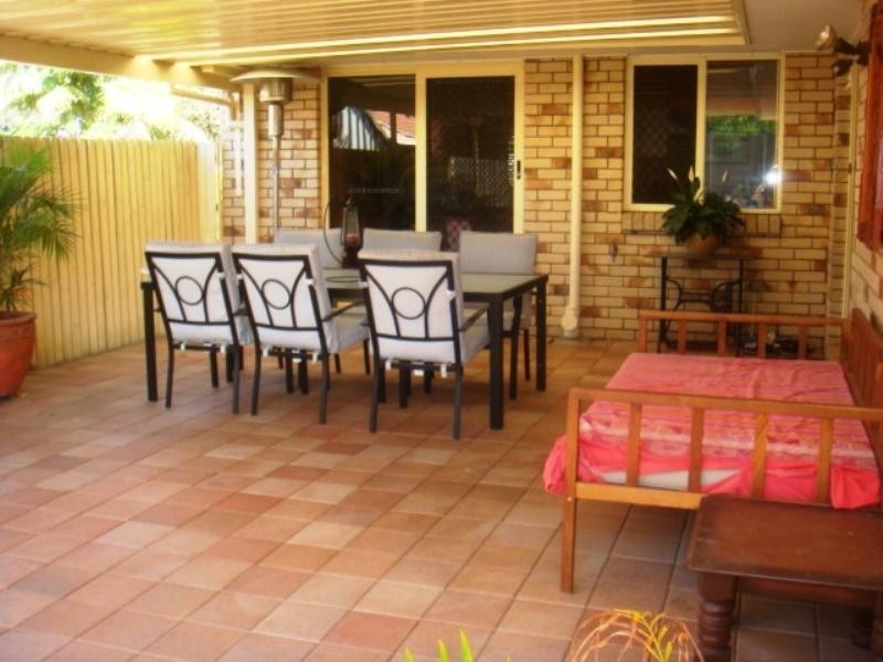 4 Teasel Crescent, Forest Lake QLD 4078