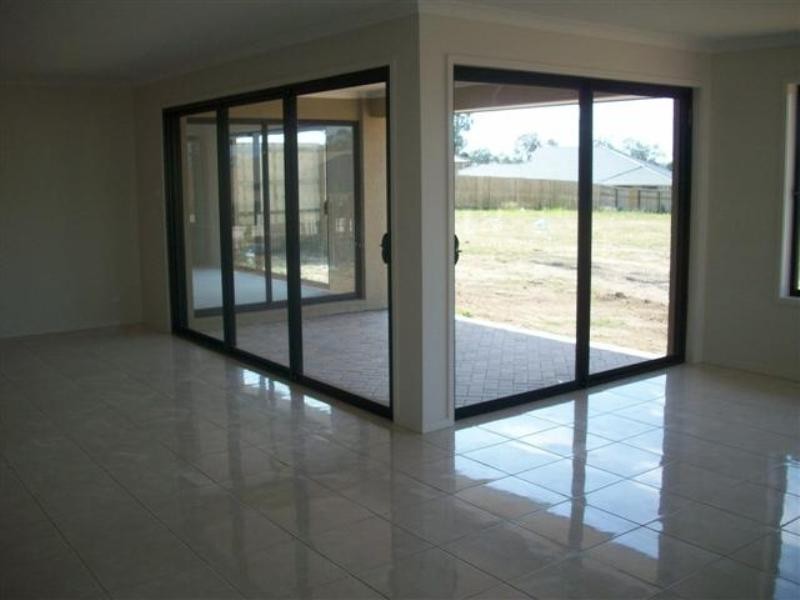 16 Coolibah Street, Heathwood QLD 4110