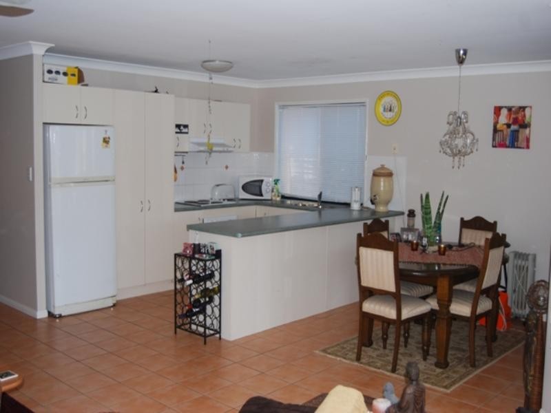 18 Samford Place, Forest Lake QLD 4078