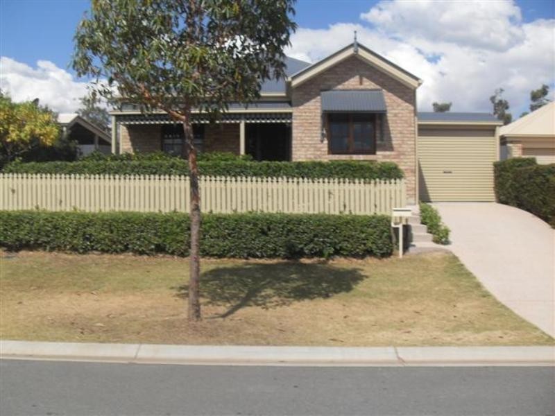 9 Nullarbor Circuit, Forest Lake QLD 4078
