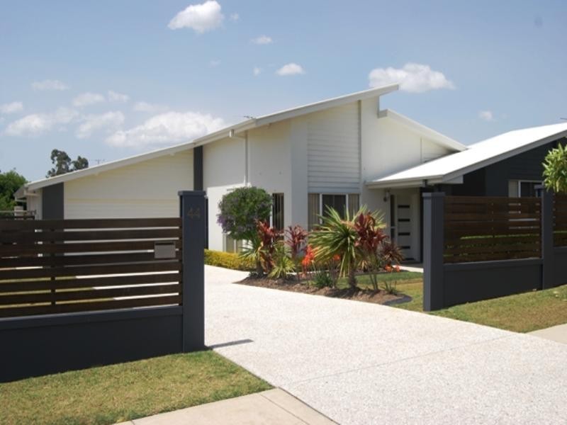 44 Parkwood Drive, Heathwood QLD 4110