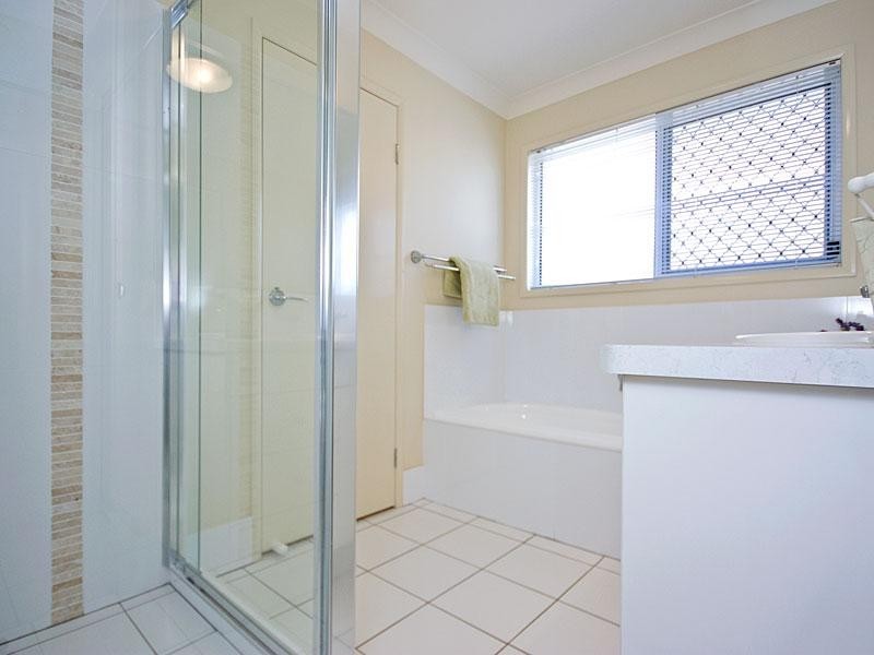 44 Parkwood Drive, Heathwood QLD 4110