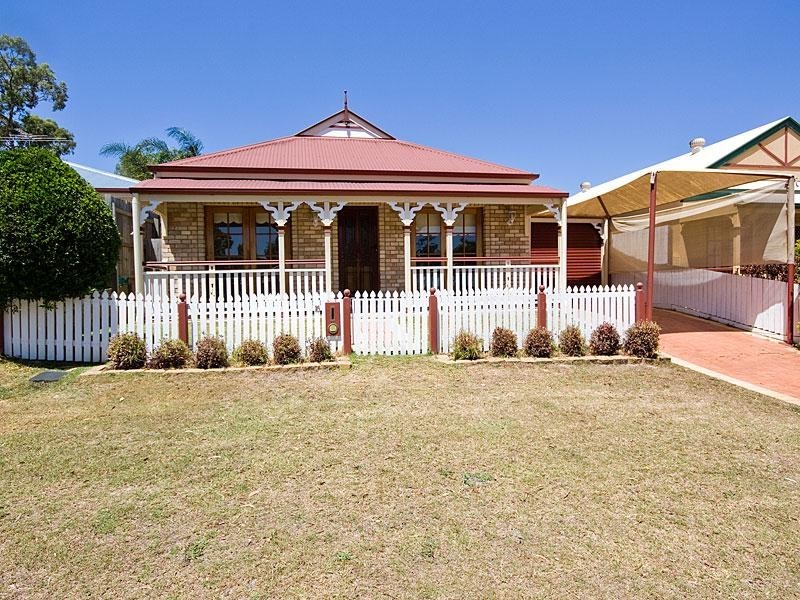 16 Pintail Crescent, Forest Lake QLD 4078