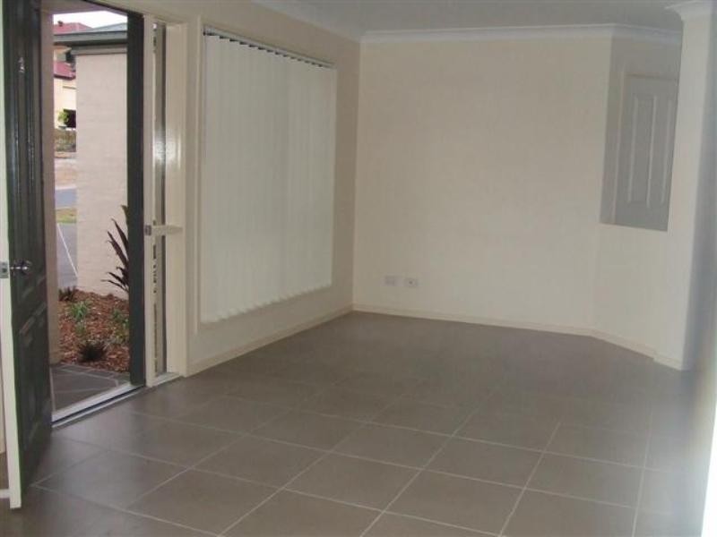 26 Summit Terrace, Forest Lake QLD 4078