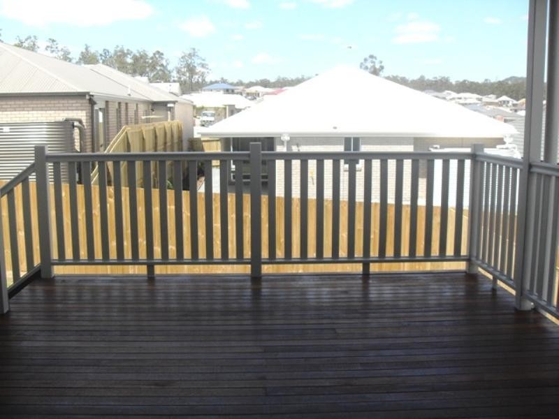 19 Yellowstone Way, Springfield Lakes QLD 4300