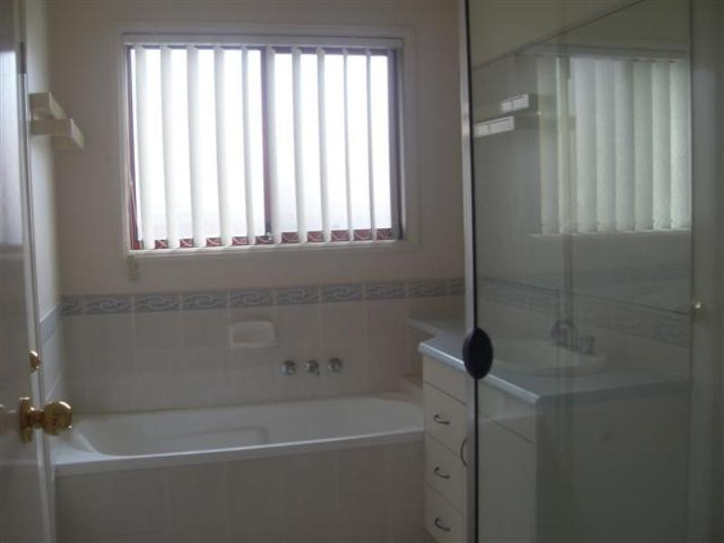 20 Harrison Crescent, Forest Lake QLD 4078