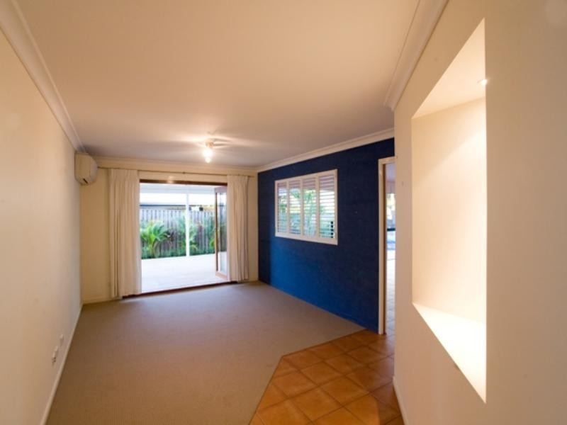 43 Angus Street, Sinnamon Park QLD 4073