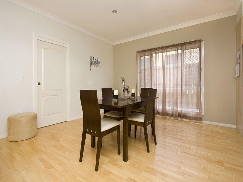 23 Carisbrook Circuit, Forest Lake QLD 4078