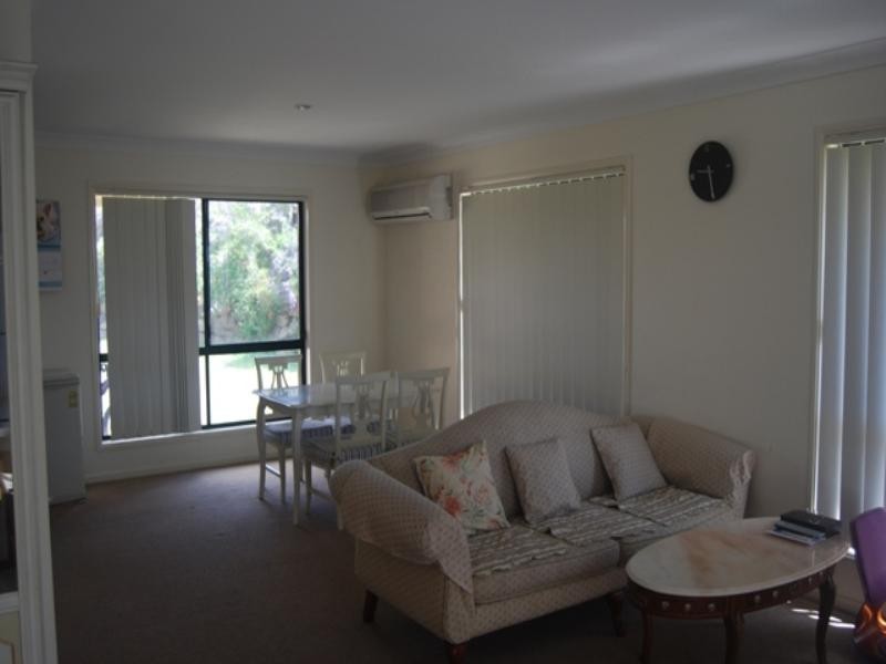 25 Vaucluse Street, Forest Lake QLD 4078