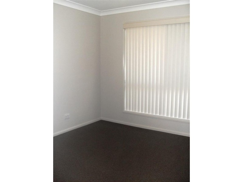 77 Laurel Street, Heathwood QLD 4110