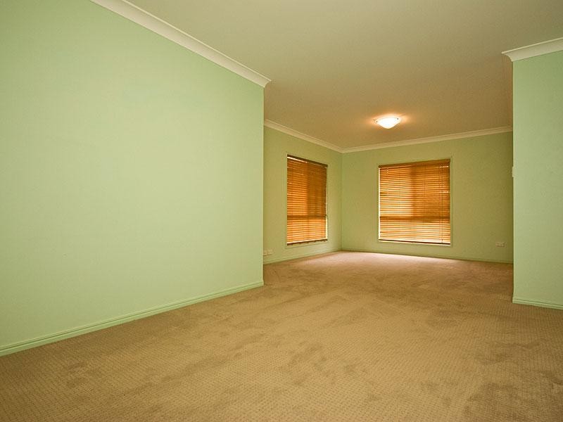 4 Catalina Circuit, Forest Lake QLD 4078