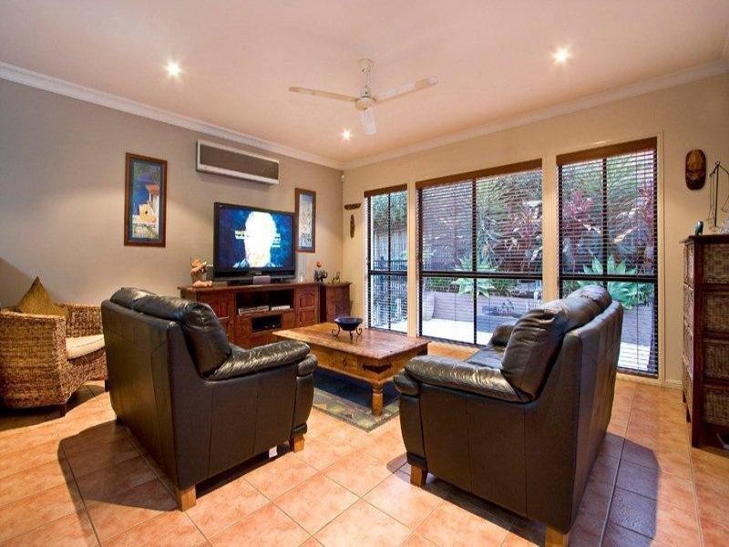 1 Camberwell Street, Forest Lake QLD 4078