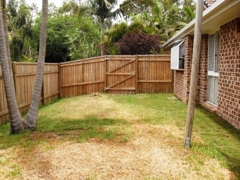 19 Scarlet Place, Forest Lake QLD 4078