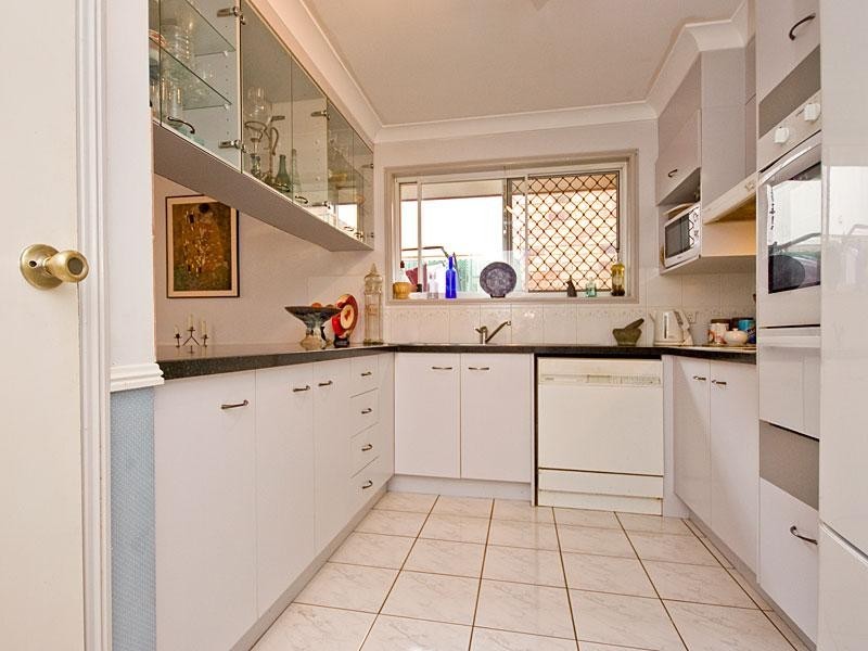 20 Banksia Circuit, Forest Lake QLD 4078