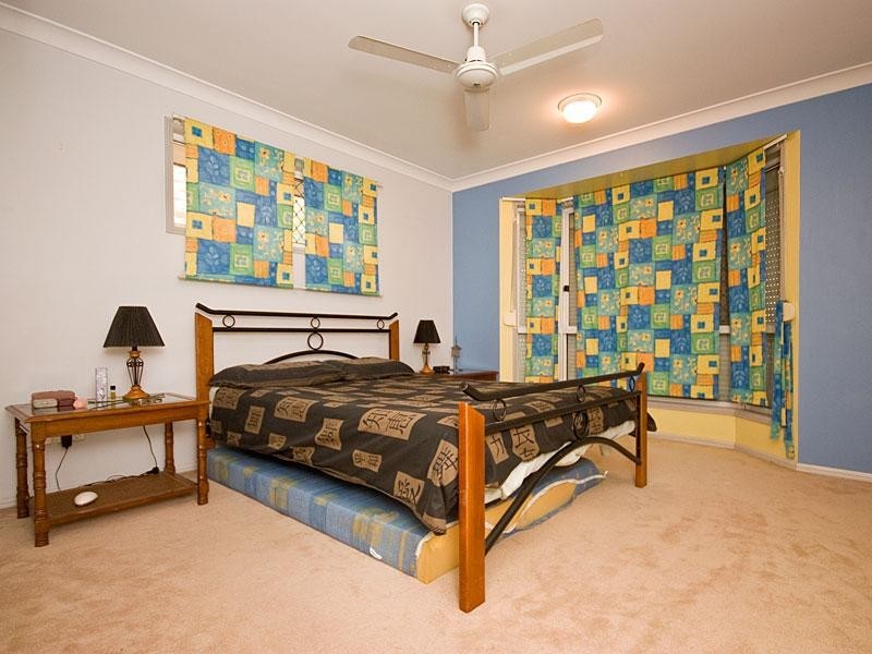 20 Banksia Circuit, Forest Lake QLD 4078