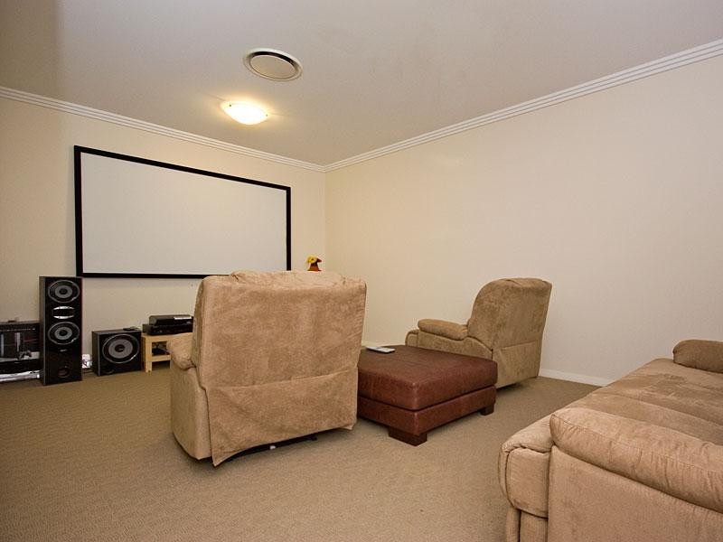 10 Summit Terrace, Forest Lake QLD 4078