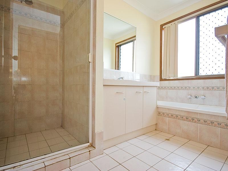 5 Wivenhoe Circuit, Forest Lake QLD 4078