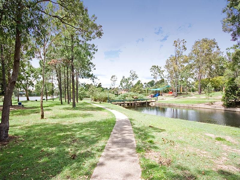 5 Wivenhoe Circuit, Forest Lake QLD 4078