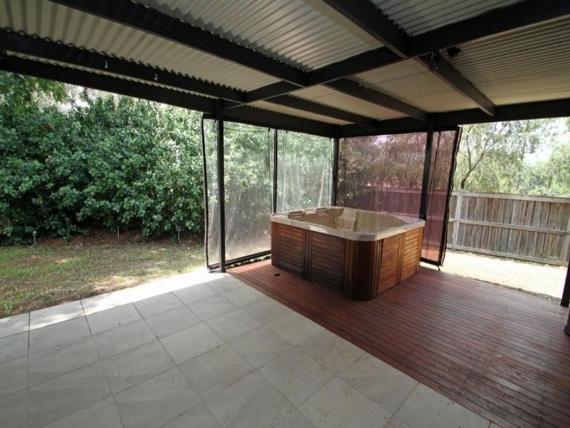 41 Cook Street, Forest Lake QLD 4078