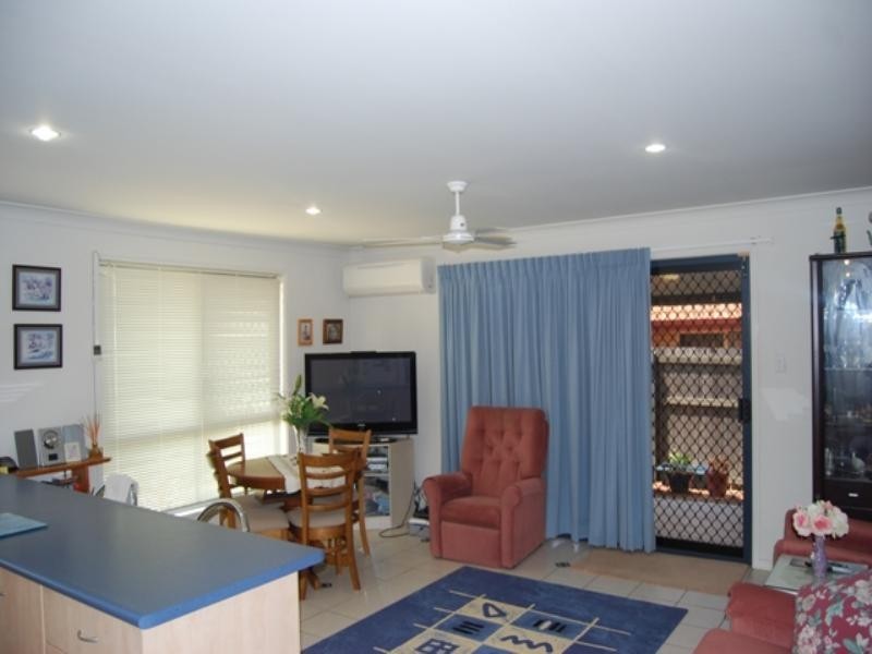 4 Leonie Place, Doolandella QLD 4077