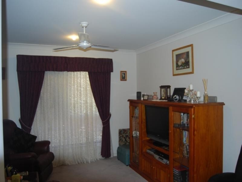 4 Leonie Place, Doolandella QLD 4077