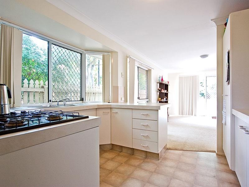 2 Glengyle Place, Forest Lake QLD 4078