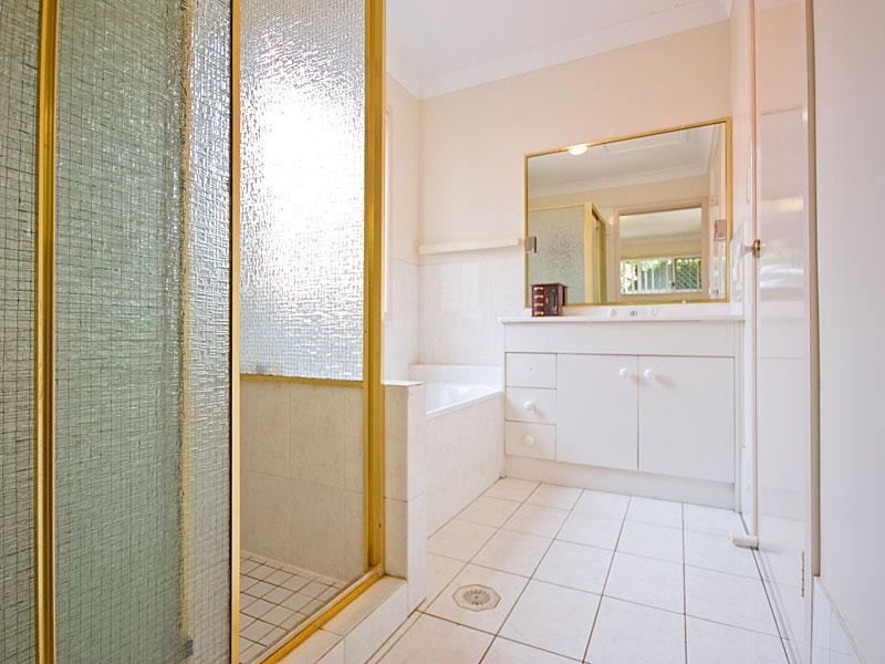 2 Glengyle Place, Forest Lake QLD 4078