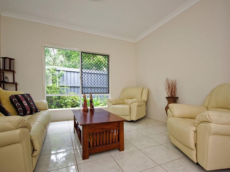21 Santorini Place, Forest Lake QLD 4078