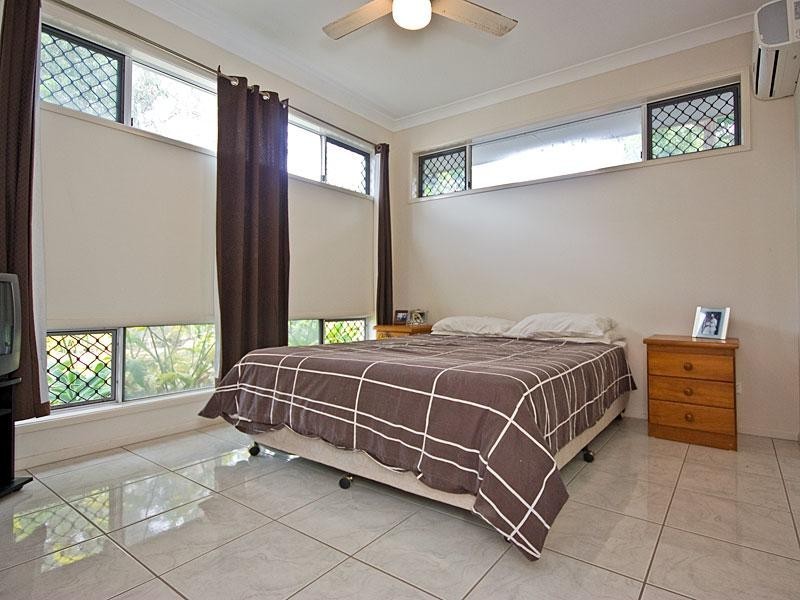 21 Santorini Place, Forest Lake QLD 4078