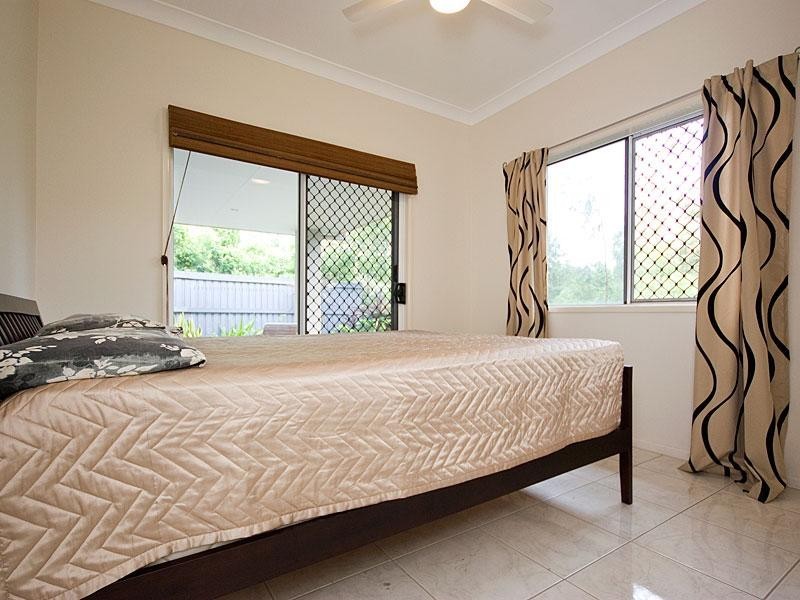 21 Santorini Place, Forest Lake QLD 4078