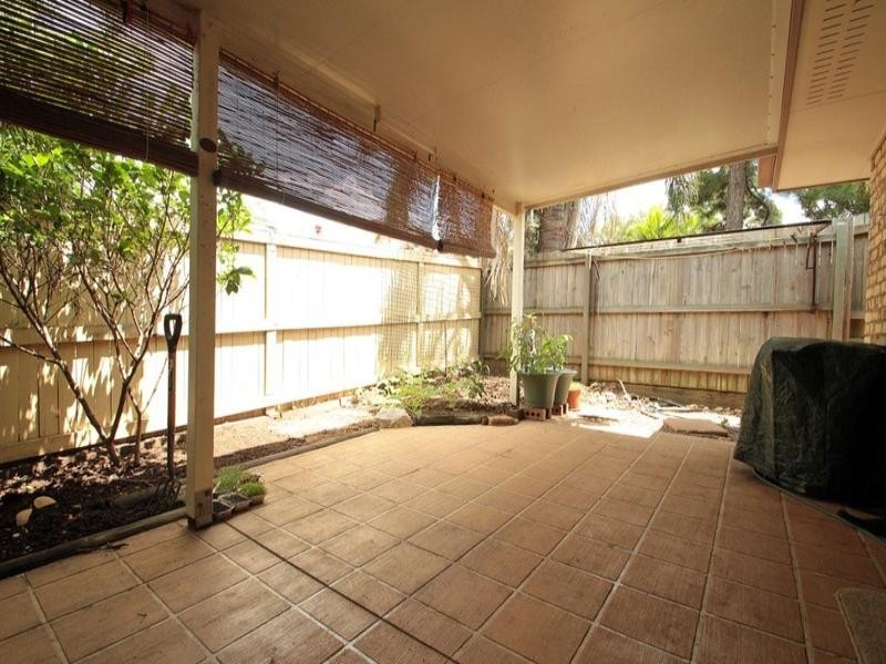 2 Victoria Close, Forest Lake QLD 4078