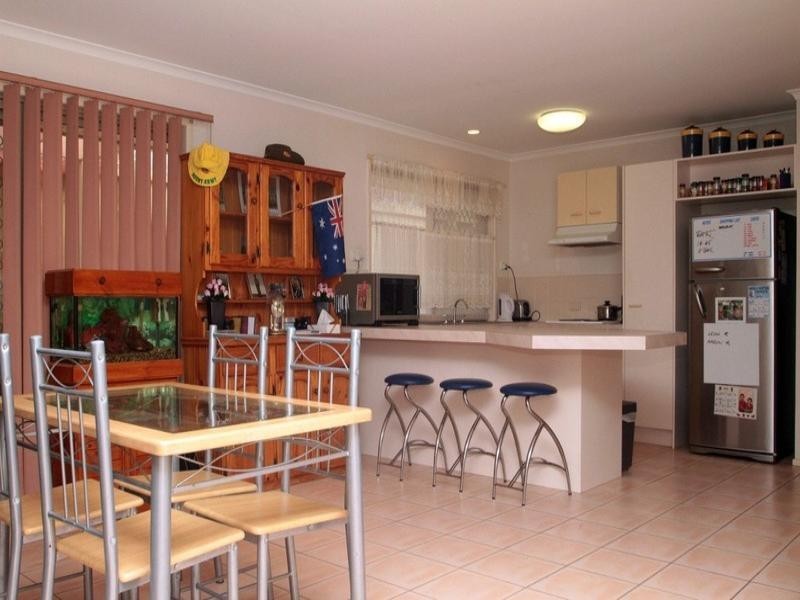 2 Victoria Close, Forest Lake QLD 4078