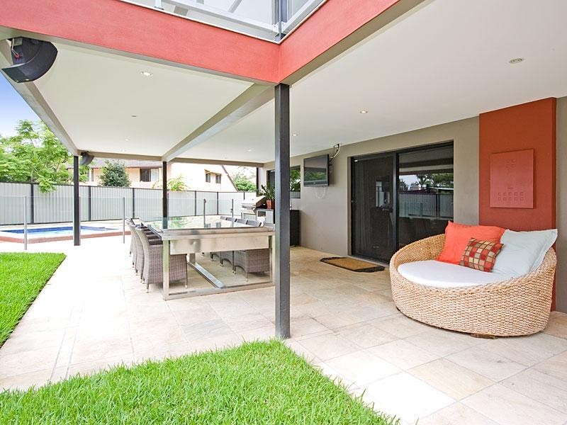 9 Maribor Street, Westlake QLD 4074